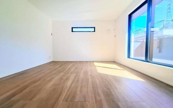 鶴見区梶山１丁目　全２棟１号棟