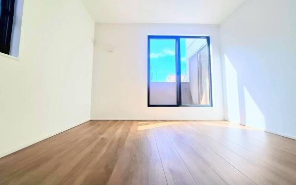 鶴見区梶山１丁目　全２棟１号棟