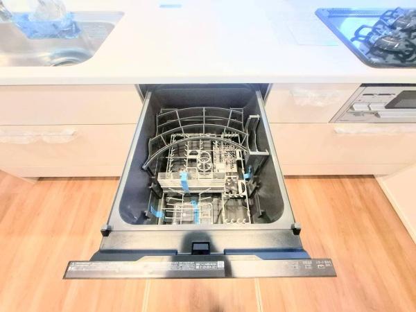 鶴見区梶山１丁目　全２棟１号棟