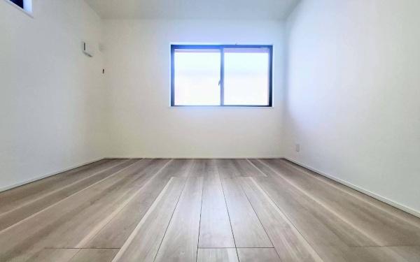 鶴見区梶山１丁目　全２棟２号棟