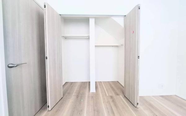 鶴見区梶山１丁目　全２棟２号棟