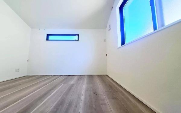 鶴見区梶山１丁目　全２棟２号棟