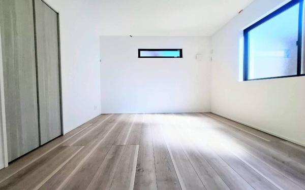 鶴見区梶山１丁目　全２棟２号棟