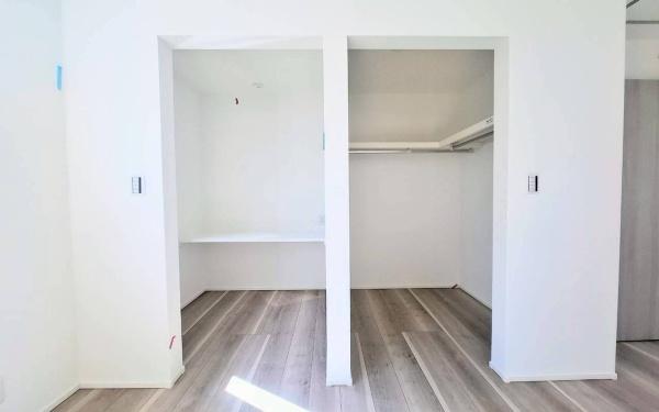 鶴見区梶山１丁目　全２棟２号棟