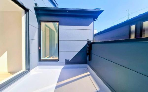 鶴見区梶山１丁目　全２棟２号棟