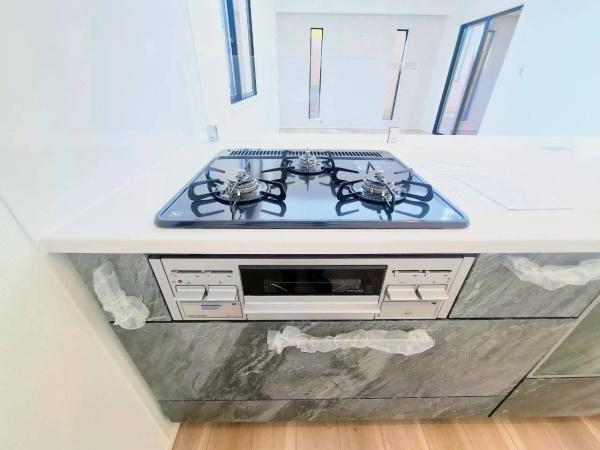 鶴見区梶山１丁目　全２棟２号棟