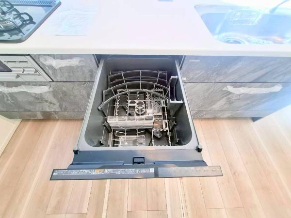 鶴見区梶山１丁目　全２棟２号棟