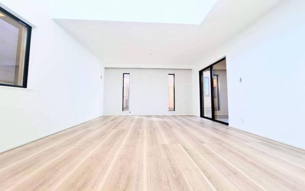 鶴見区梶山１丁目　全２棟２号棟