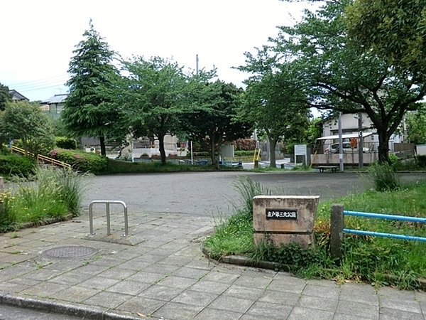 栄区庄戸1丁目(庄戸第三北公園)