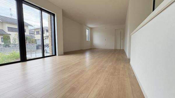 栄区庄戸1丁目(リビング)