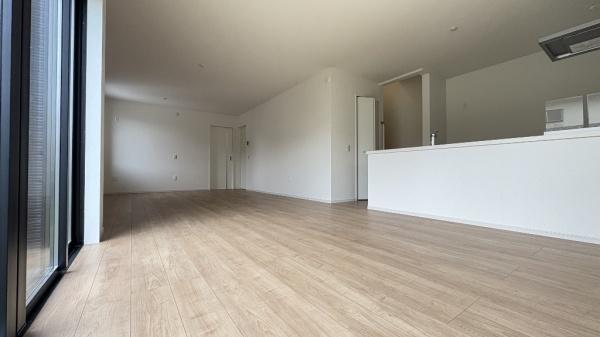 栄区庄戸1丁目(リビング)