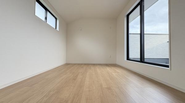 栄区庄戸1丁目(洋室)