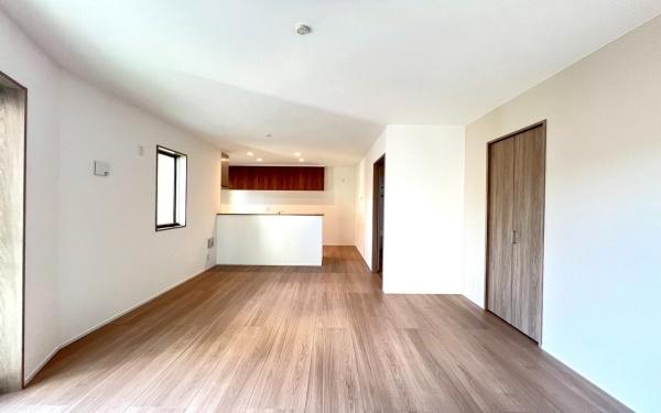 鎌倉市大船　全２棟Ｂ号棟