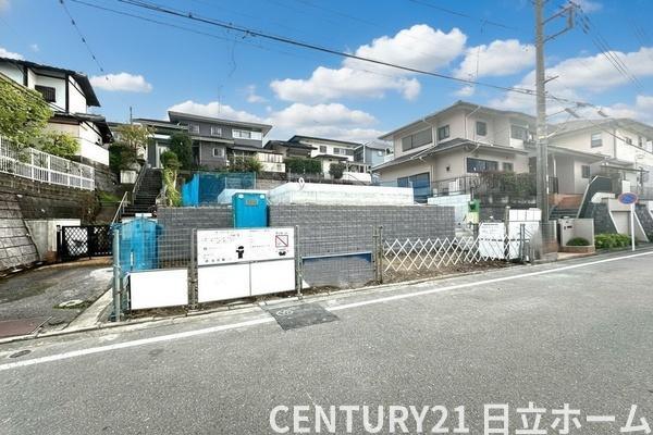 青葉区鴨志田町　全１棟１号棟