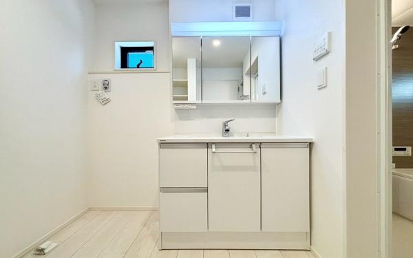 南区大岡１丁目　全３棟３号棟