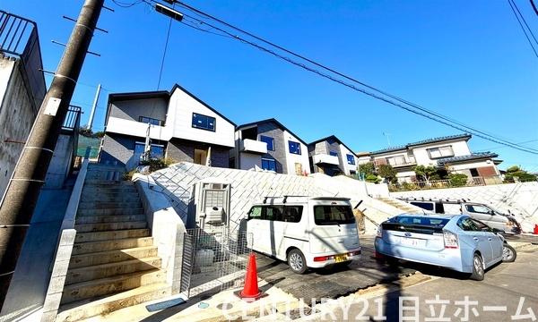 港南区芹が谷３丁目　全３棟１号棟