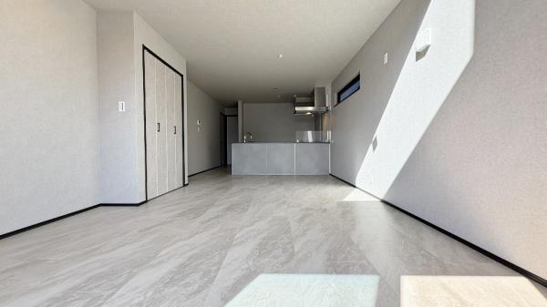 戸塚区深谷町　全２棟Ａ棟