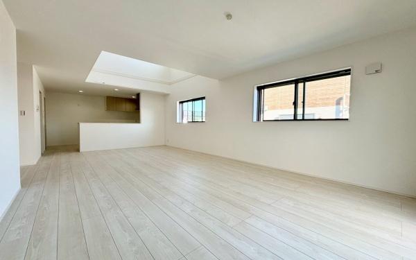 保土ヶ谷区権太坂３丁目１期　全２棟２号棟