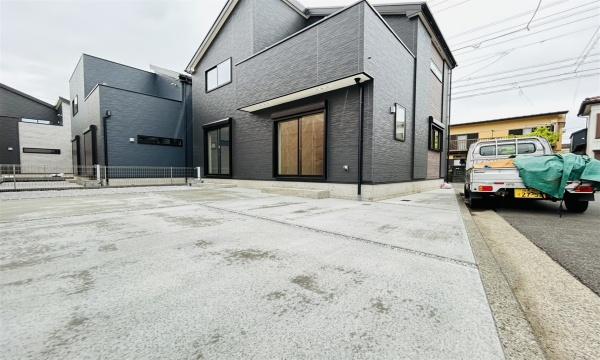 瀬谷区阿久和西３丁目　全４棟１号棟