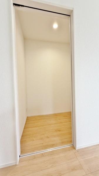 西区東久保町　全３棟Ｂ号棟