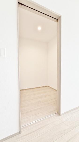 西区東久保町　全３棟Ｃ号棟