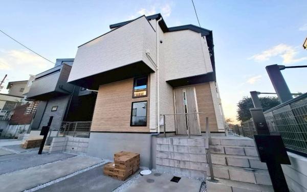 鎌倉市腰越１丁目　全２棟２号棟