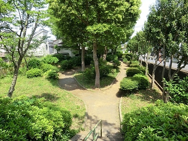 川崎市宮前区平５丁目の新築一戸建(平公園)