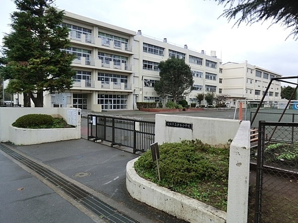 プロムナード仲町台１号棟(横浜市立折本小学校)