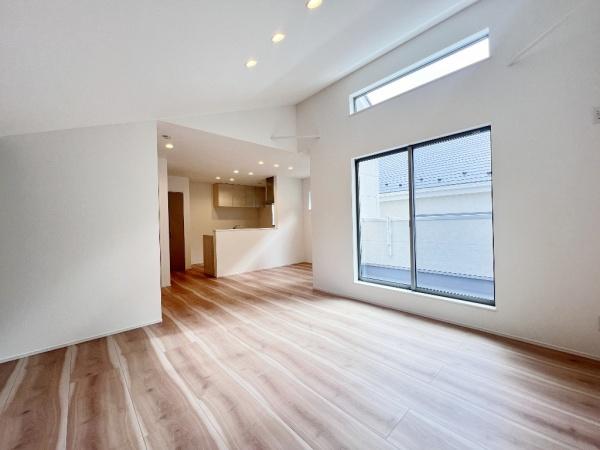 栄区飯島町　全8棟6号棟