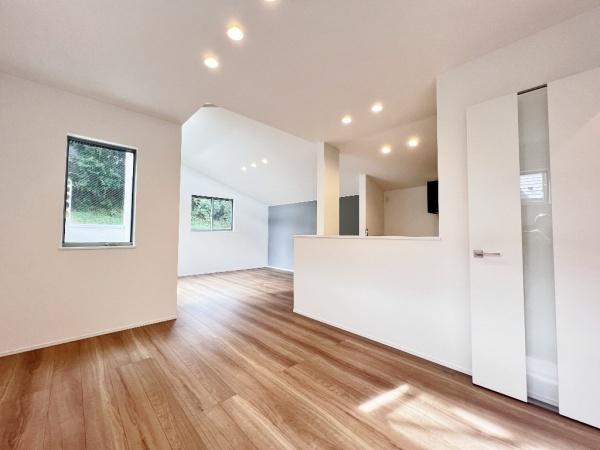 栄区飯島町　全8棟7号棟