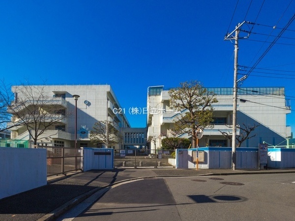 横浜市磯子区磯子２丁目の中古一戸建て(横浜市立根岸中学校)