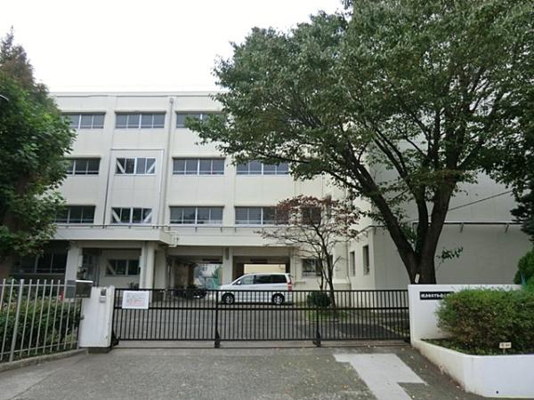 泉区和泉が丘２丁目(横浜市立下和泉小学校)