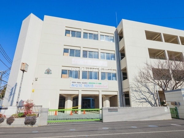 横浜市南区共進町２丁目の土地(横浜市立蒔田中学校)