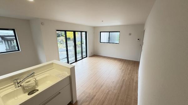 瀬谷区三ツ境　1号棟