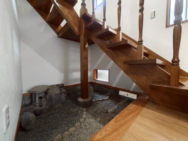 横浜市磯子区杉田９丁目の中古一戸建て
