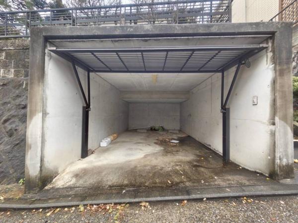 横浜市磯子区杉田９丁目の中古一戸建て