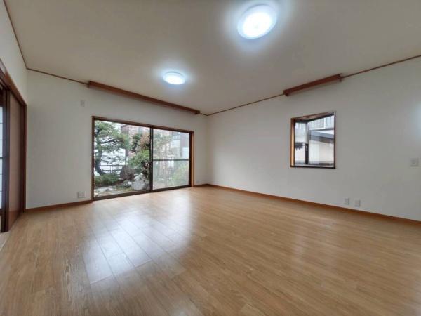 横浜市磯子区杉田９丁目の中古一戸建て