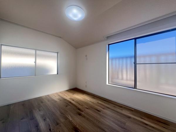 横浜市磯子区滝頭１丁目の中古一戸建て