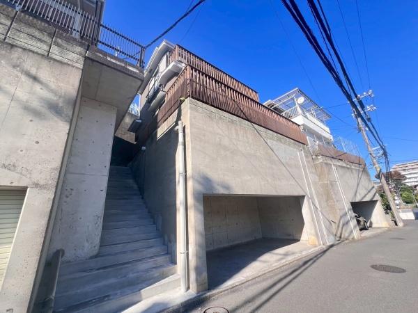 横浜市磯子区滝頭１丁目の中古一戸建て