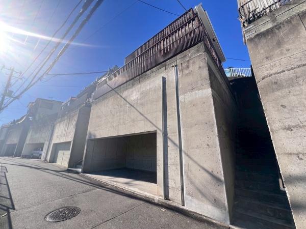 横浜市磯子区滝頭１丁目の中古一戸建て