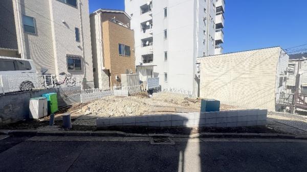 西区境之谷　全２棟Ｂ号棟