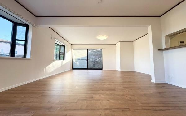 川崎市多摩区栗谷２丁目の中古一戸建