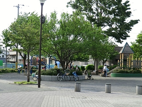 ライフプラザ横浜瀬谷(瀬谷駅北口公園)