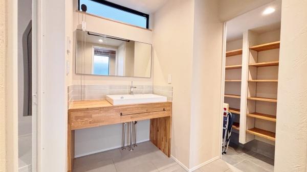 鎌倉市大船3丁目　A棟