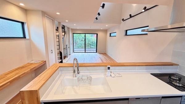 鎌倉市大船3丁目　A棟