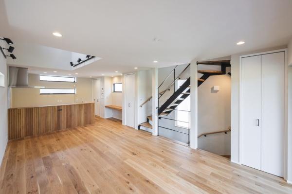 鎌倉市大船3丁目　A棟