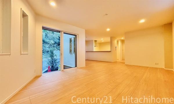 緑区三保町　８号棟