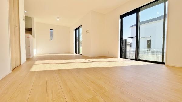 泉区新橋町　全２棟１号棟