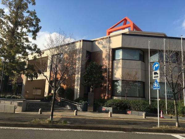 ルネサンスシティ本牧(横浜市中図書館)