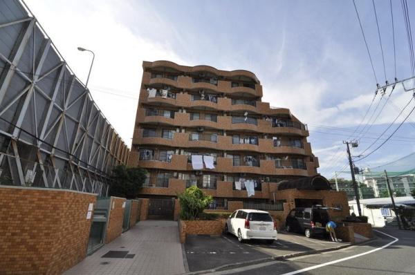 ライオンズマンション三ツ沢公園